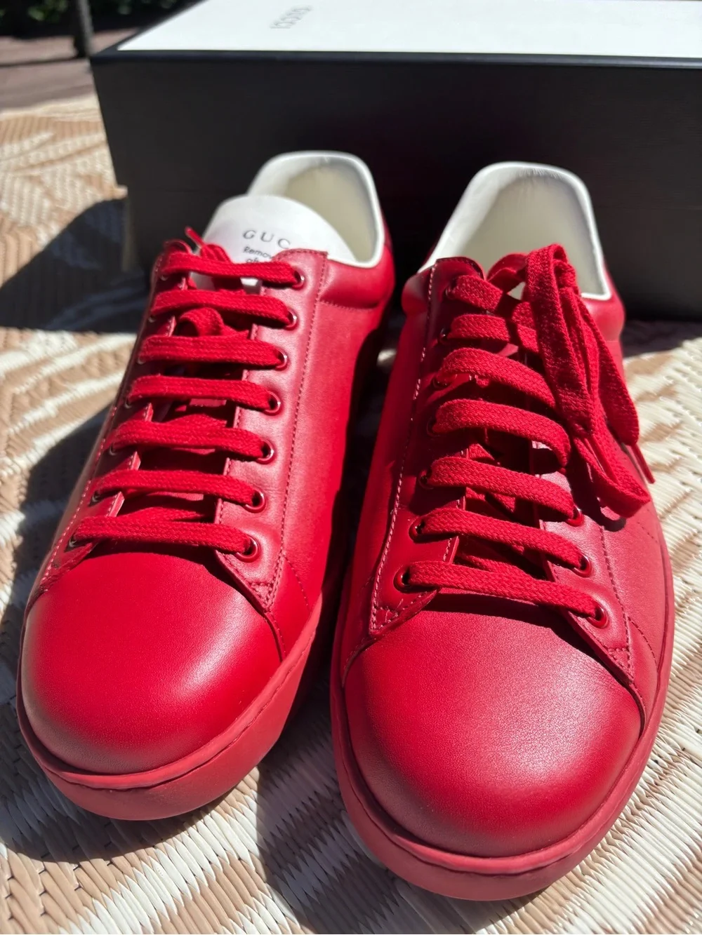 Gucci bold red